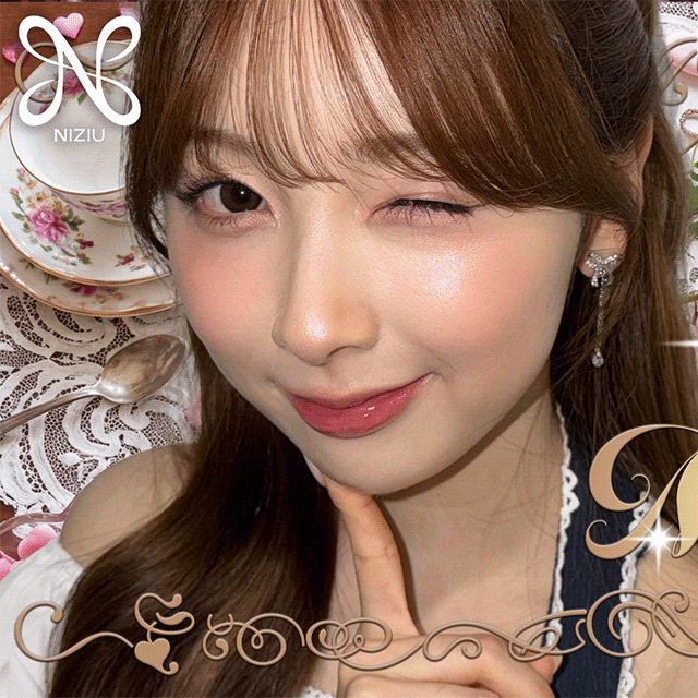 A moment captured by Miihi (NiziU)'s fan