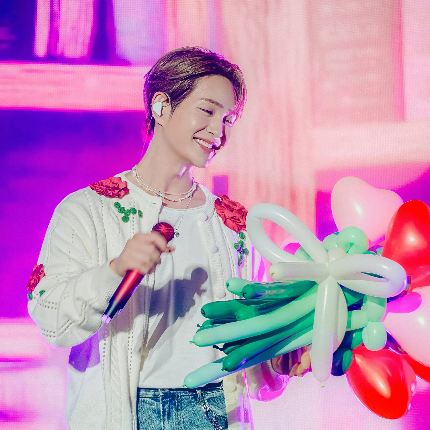 Recent activity shot of Onew (SHINee)