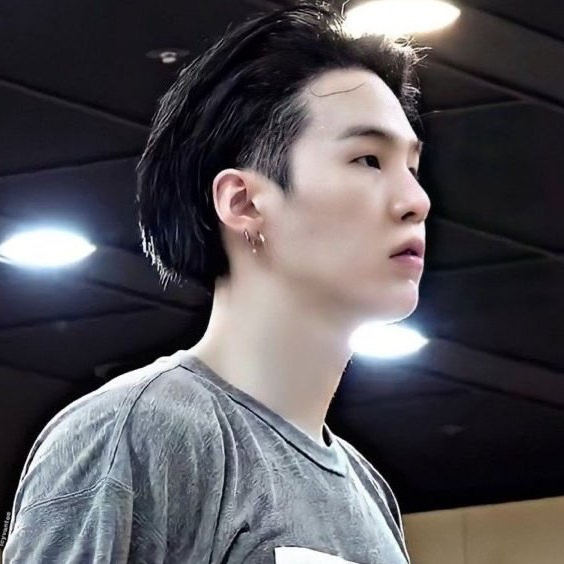 Behind-the-scenes cut of SUGA (BTS)