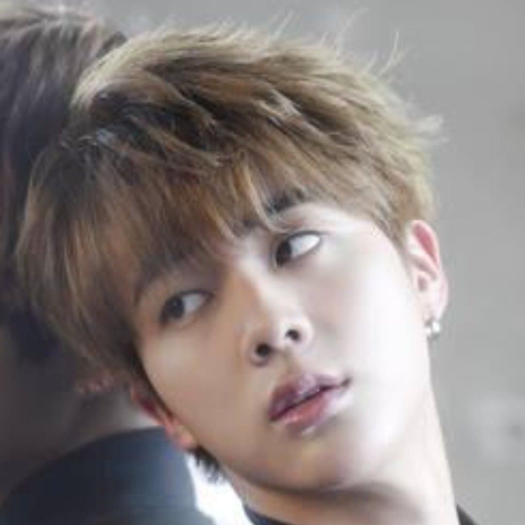 진 (방탄소년단)의 최신 사진