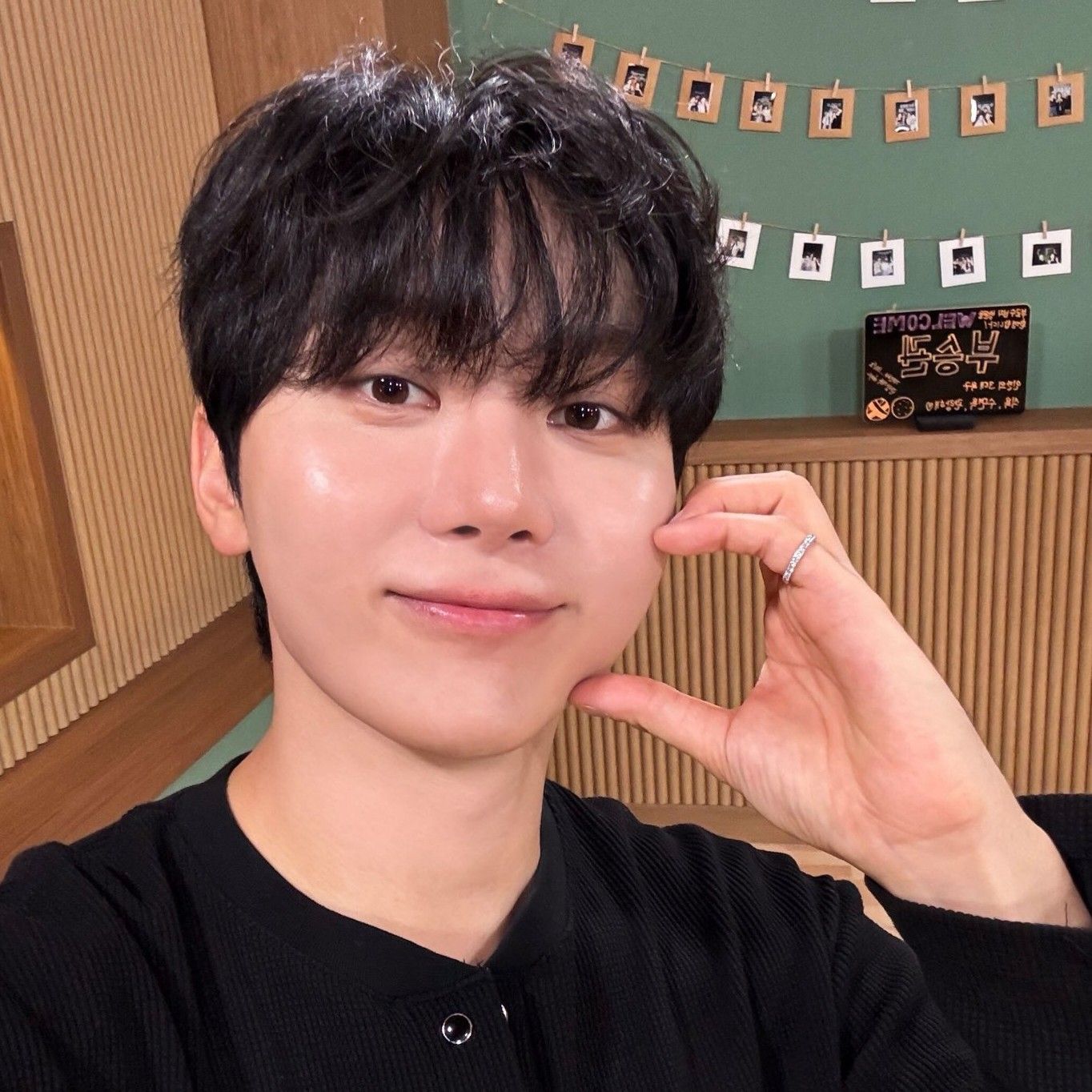 A moment captured by Seungkwan (SEVENTEEN)'s fan