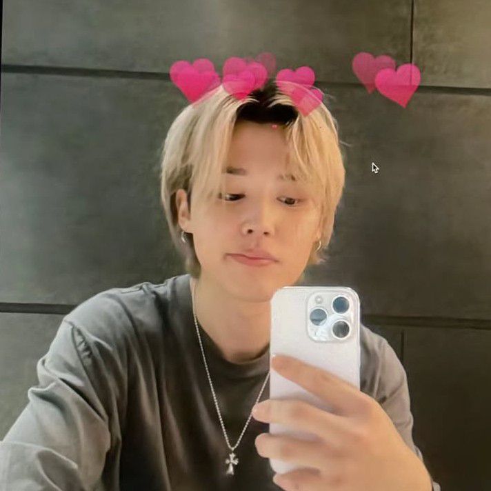 Momen yang diabadikan oleh penggemar Jimin (BTS)