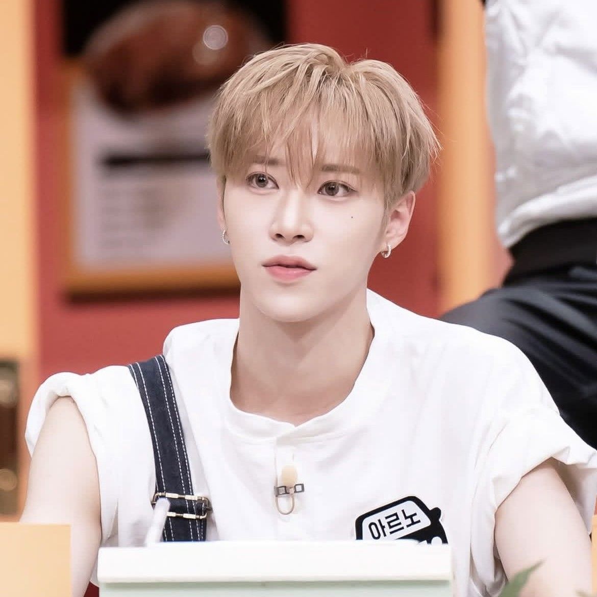 아르노 (알파드라이브원)의 비하인드 컷