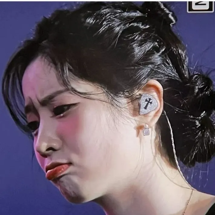 Latest photo of Dahyun (TWICE)