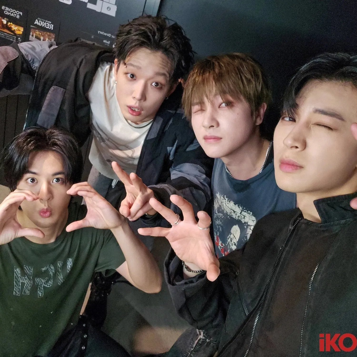 Foto aktivitas terbaru iKON