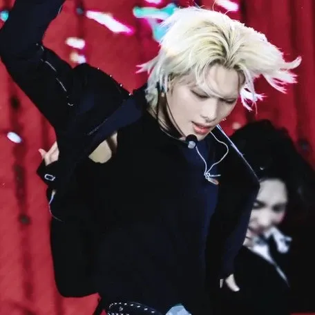 니키 (ENHYPEN)의 비하인드 컷