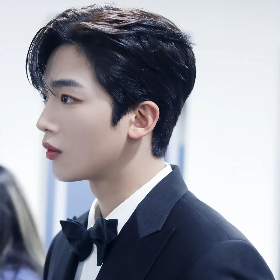 Latest photo of Kim Yohan (WEi)