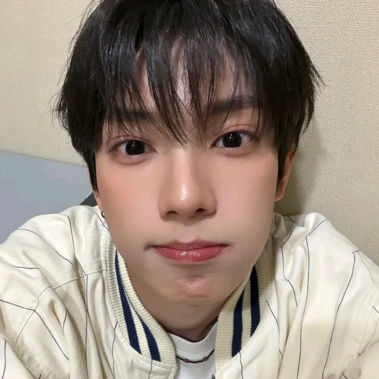 Behind-the-scenes cut of Chuei Liyu (FLARE U)