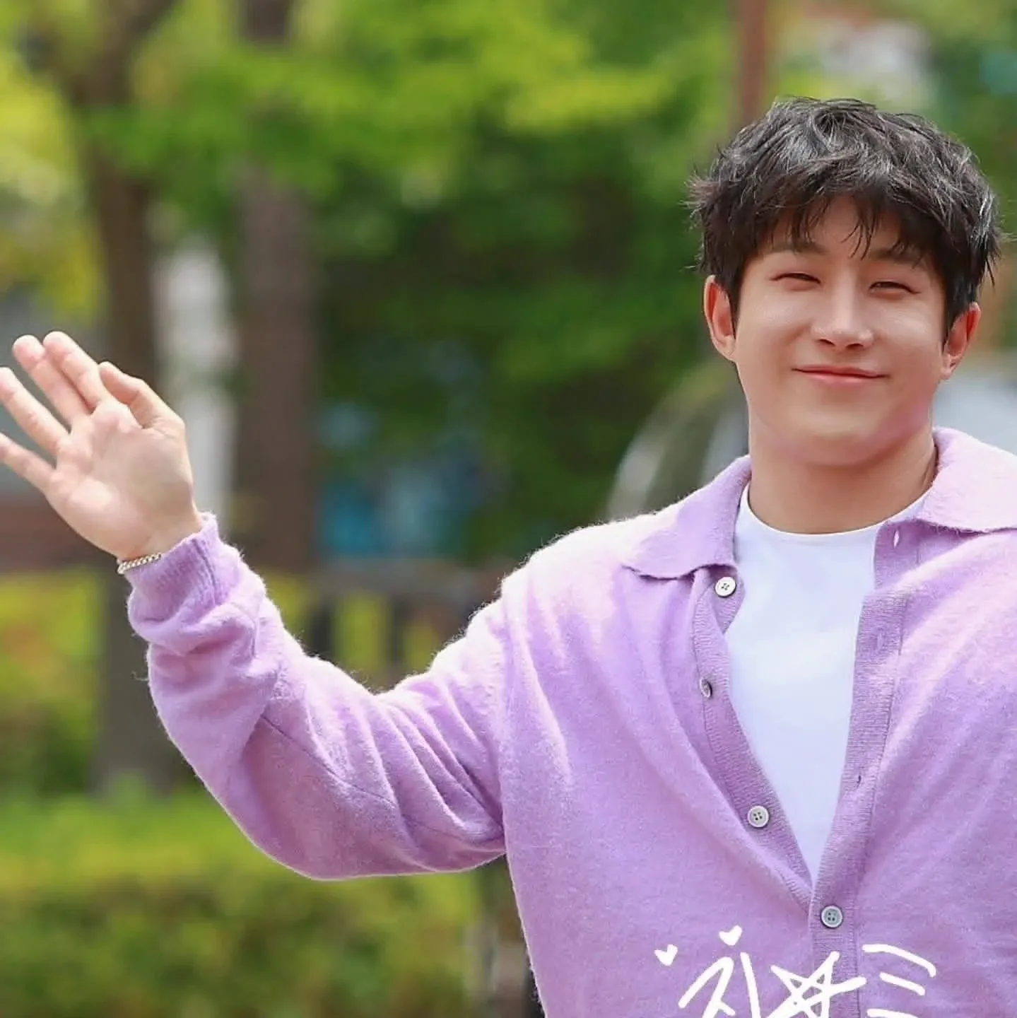 A moment captured by Jinjin (ASTRO)'s fan