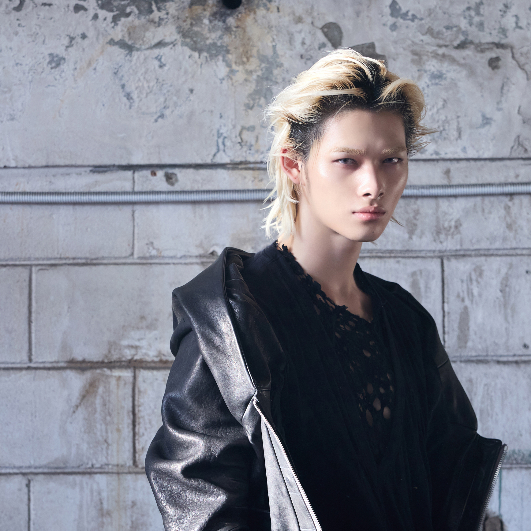 NI-KI (ENHYPEN)的最新照片