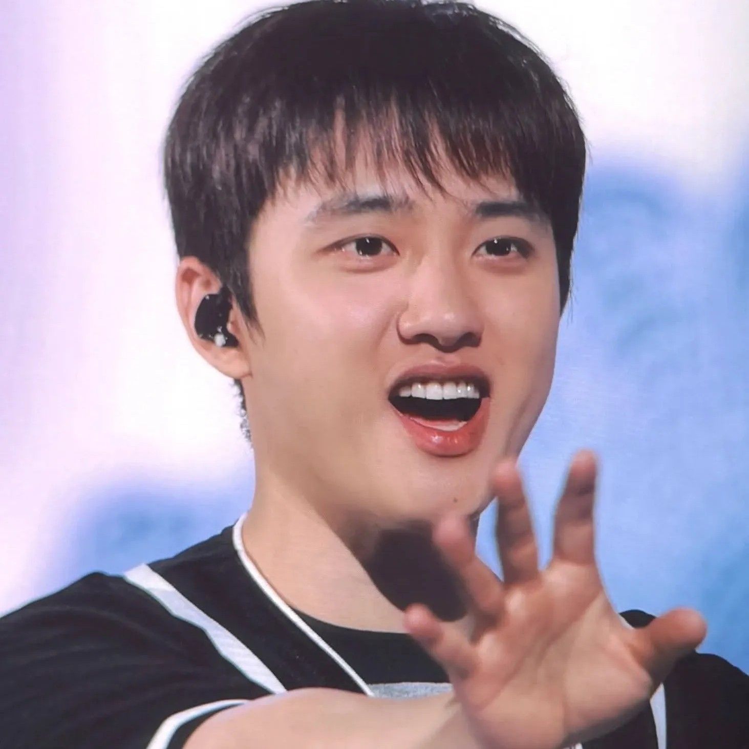 Foto aktivitas terbaru D.O. (EXO)