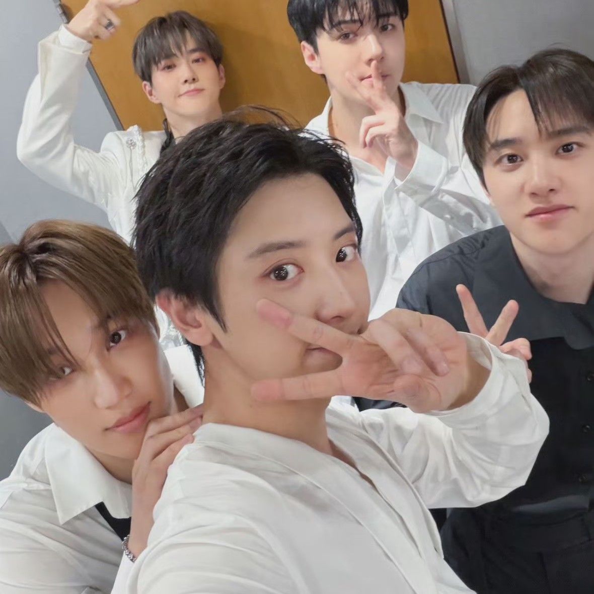 EXO의 최신 사진