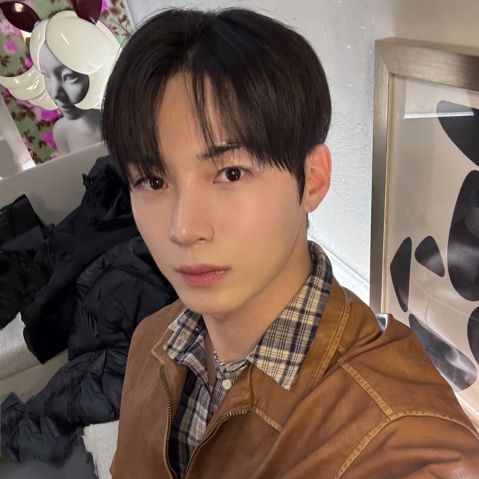 한겸 (OMEGA X)의 최신 사진