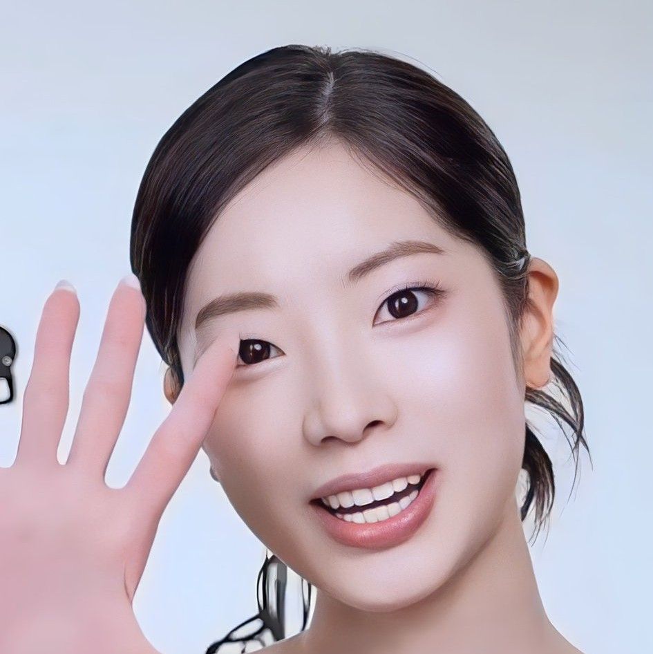 A moment captured by Dahyun (TWICE)'s fan