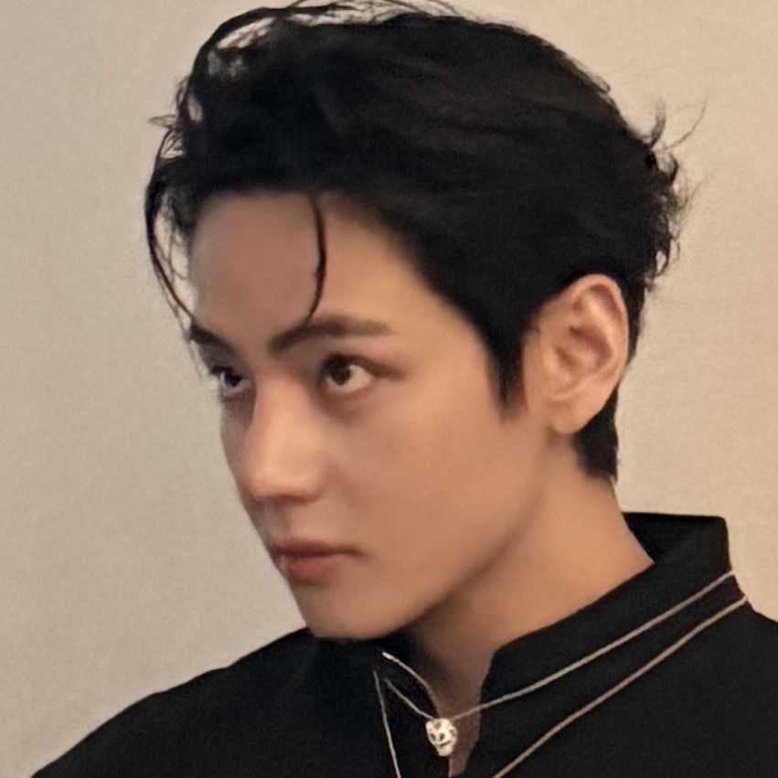 V (BTS)の最近の活動写真
