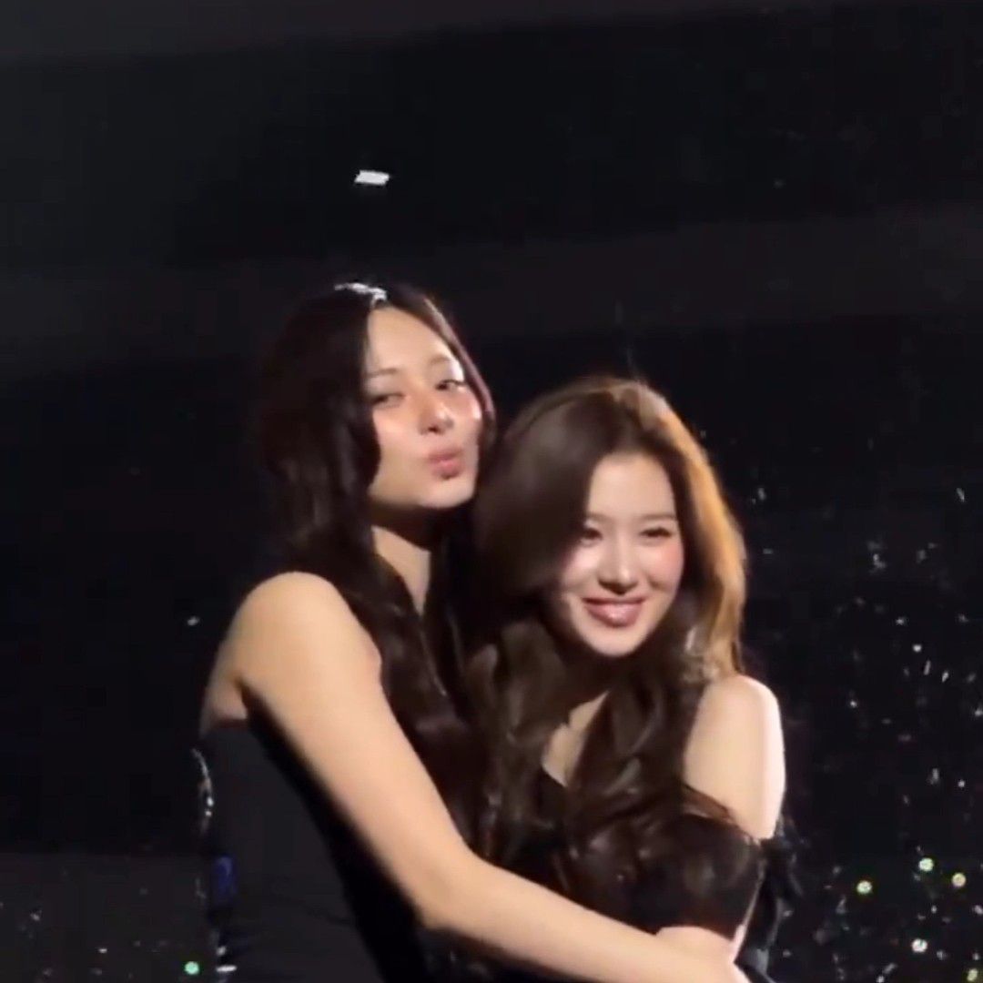 쯔위 (TWICE)의 최신 사진