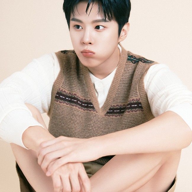 김우석의 비하인드 컷