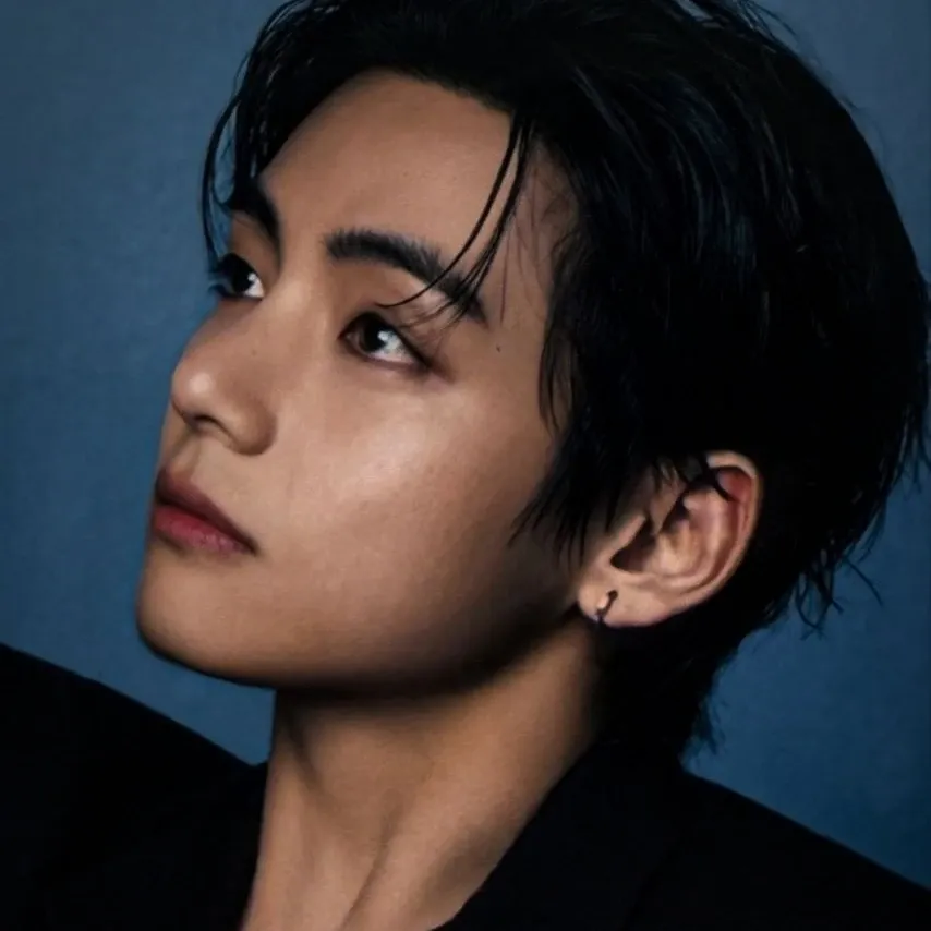 뷔 (방탄소년단)의 비하인드 컷