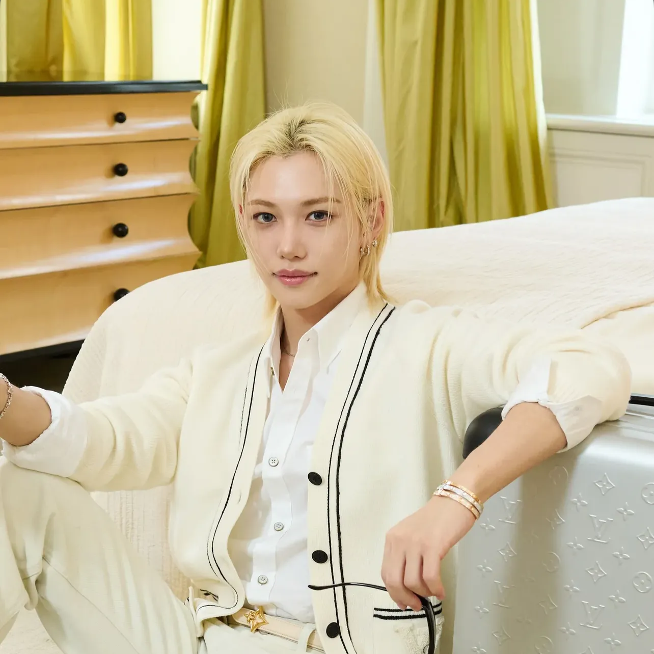 Foto aktivitas terbaru Felix (Stray Kids)