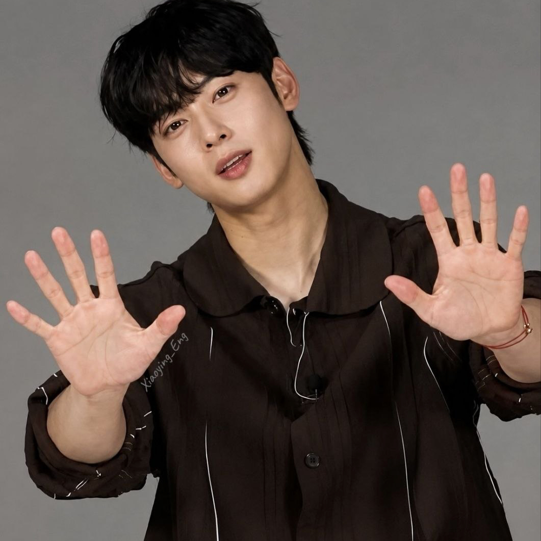A moment captured by Eunwoo (ASTRO)'s fan