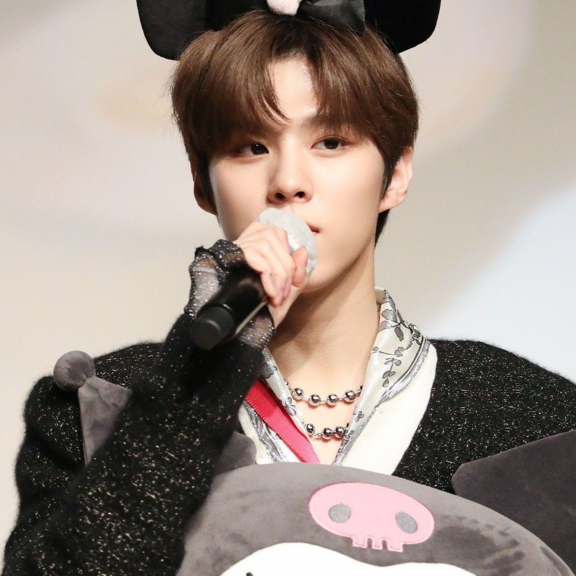 김우석의 최신 사진