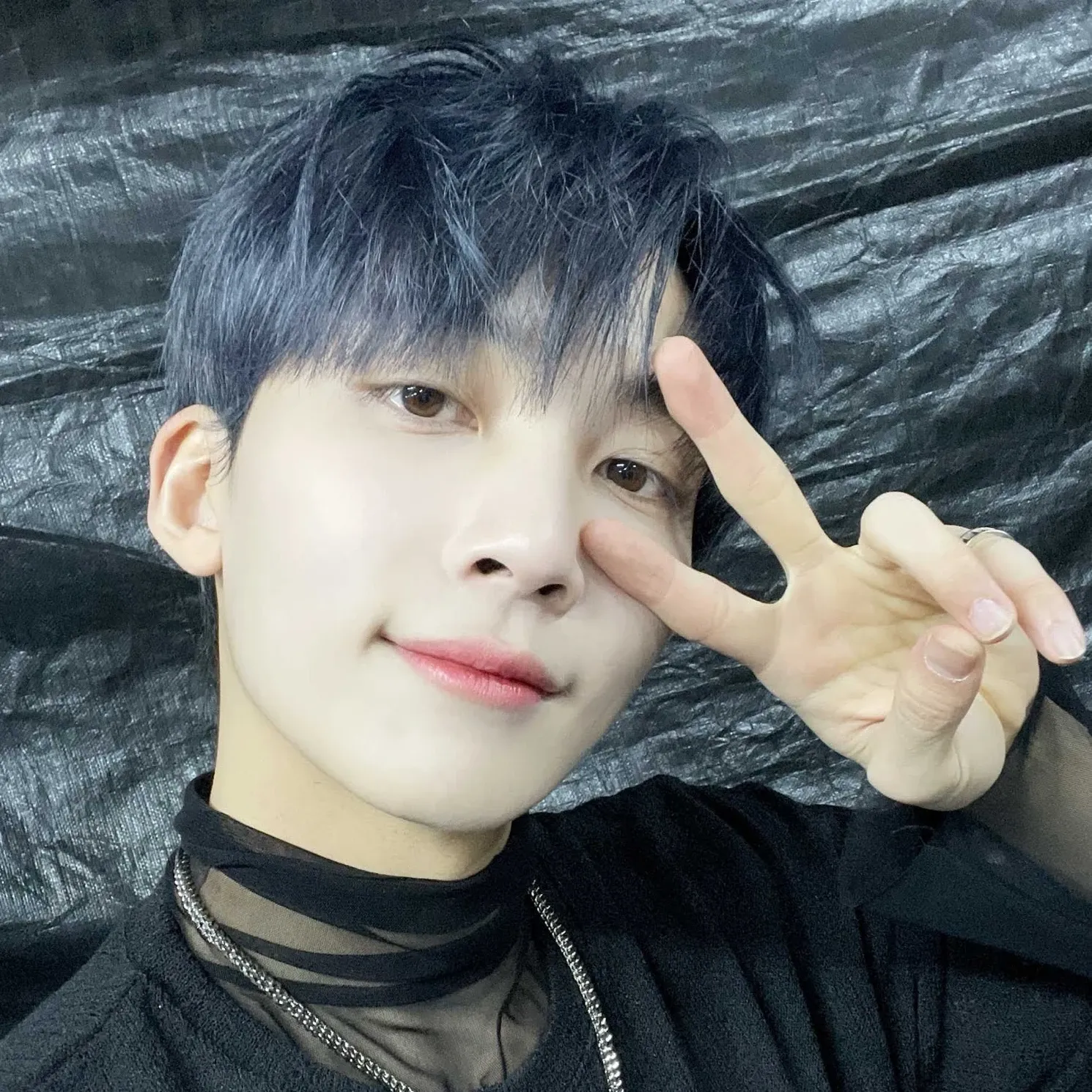 Momen yang diabadikan oleh penggemar Jeonghan (SEVENTEEN)