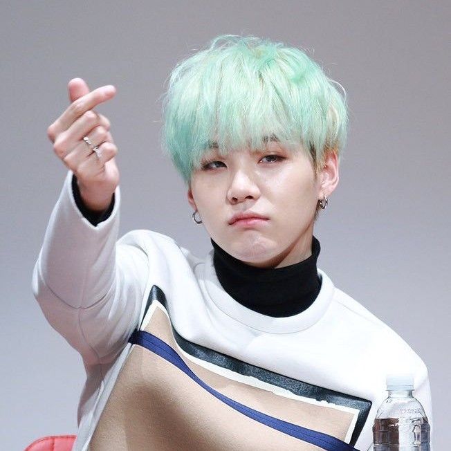 SUGA (BTS)の最近の活動写真