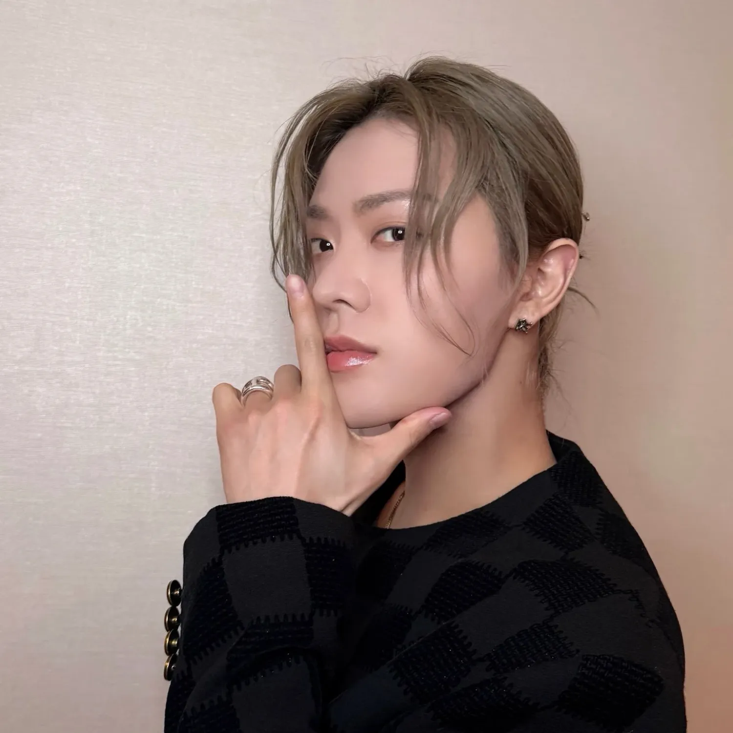 Behind-the-scenes cut of Yuta (NCT 127)