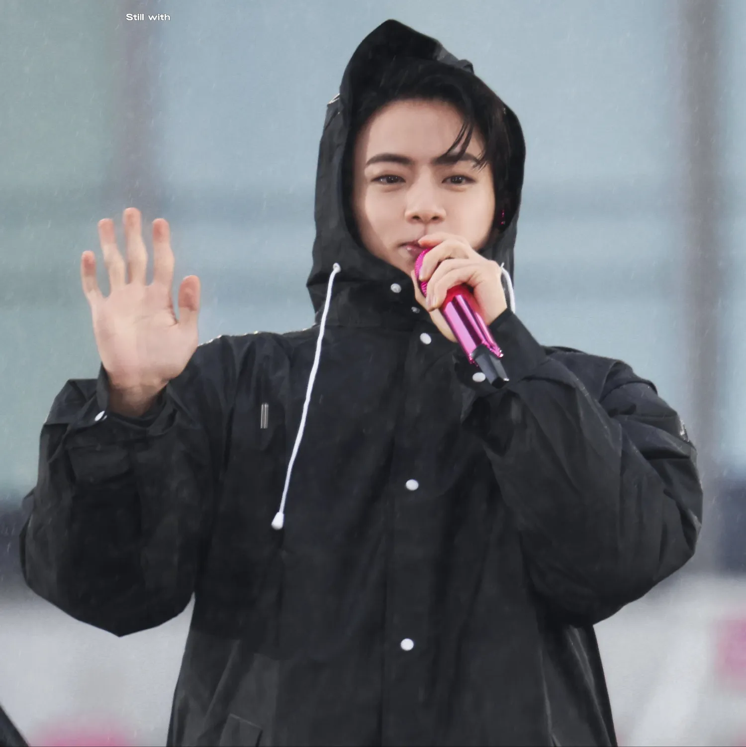 Foto aktivitas terbaru Jin (BTS)