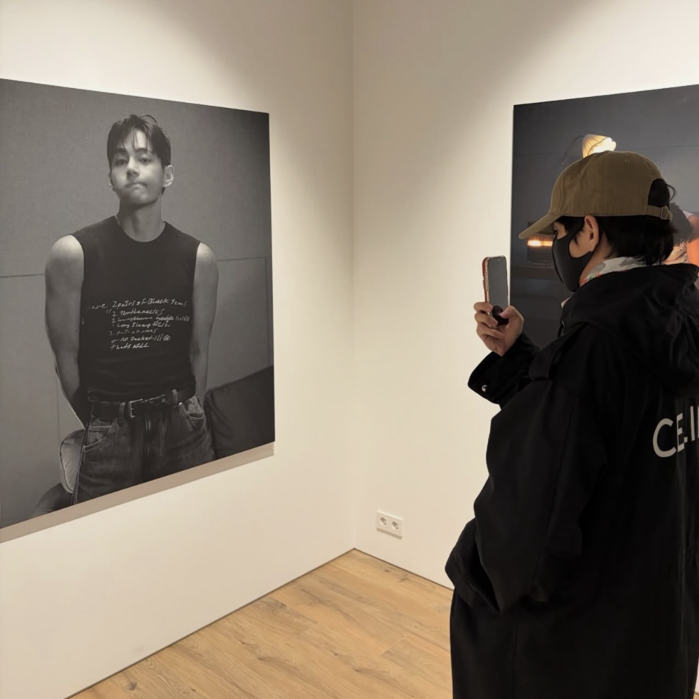 Foto terbaru V (BTS)