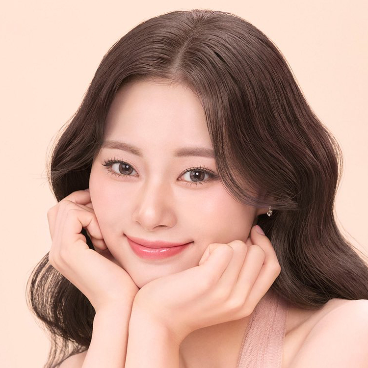 子瑜 (TWICE)的最新活動照片