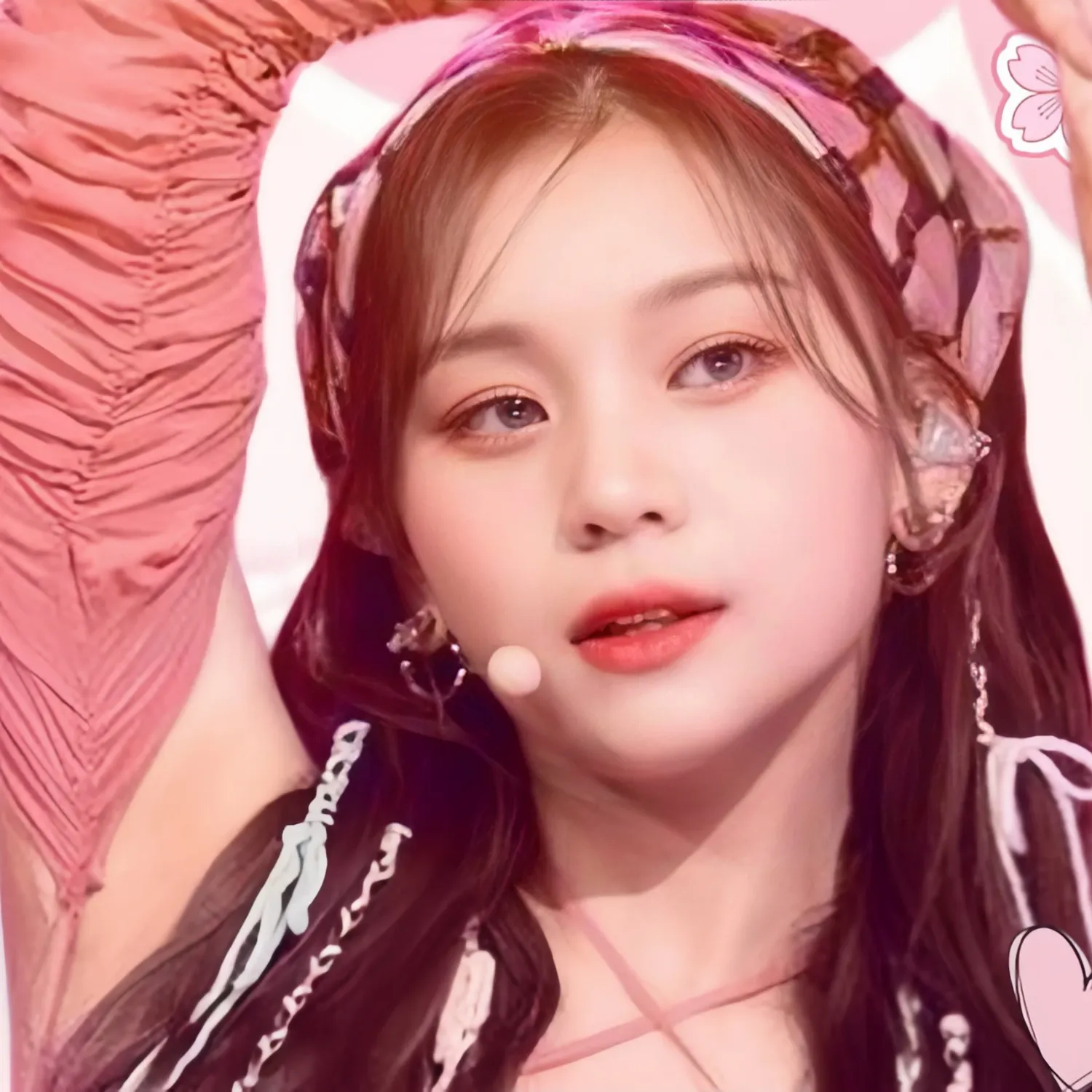 Feed komunitas K-pop terpanas hari ini