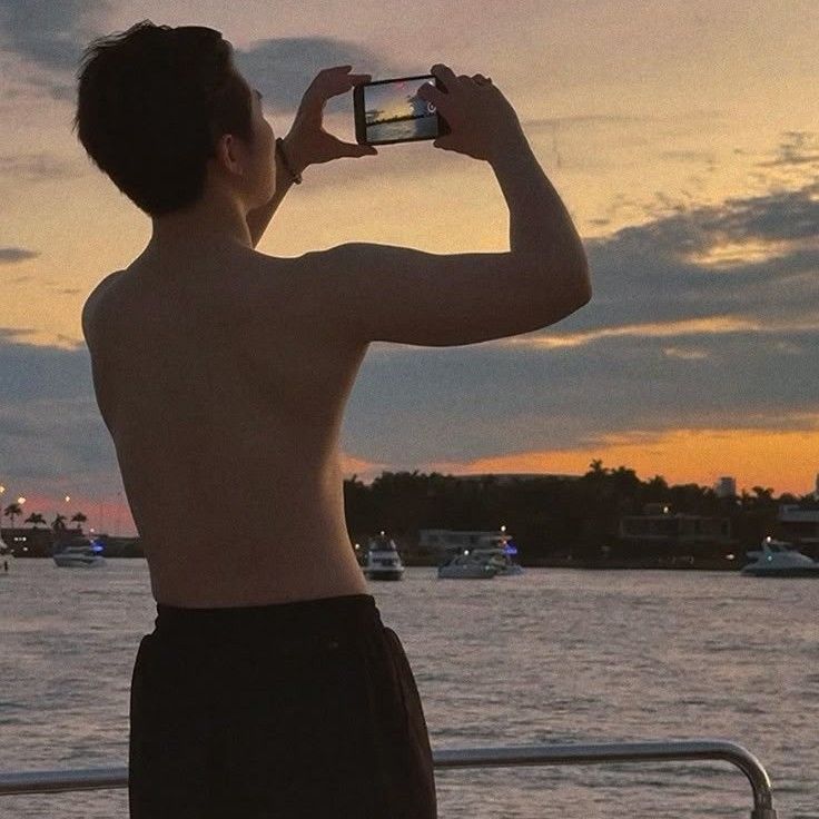 A moment captured by Woozi (SEVENTEEN)'s fan