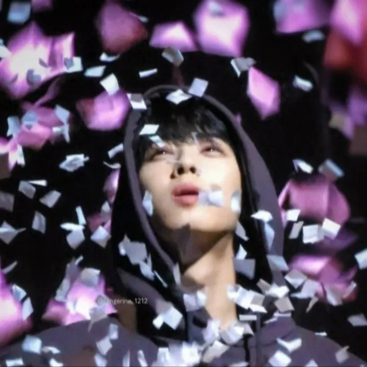 A moment captured by Eunwoo (ASTRO)'s fan
