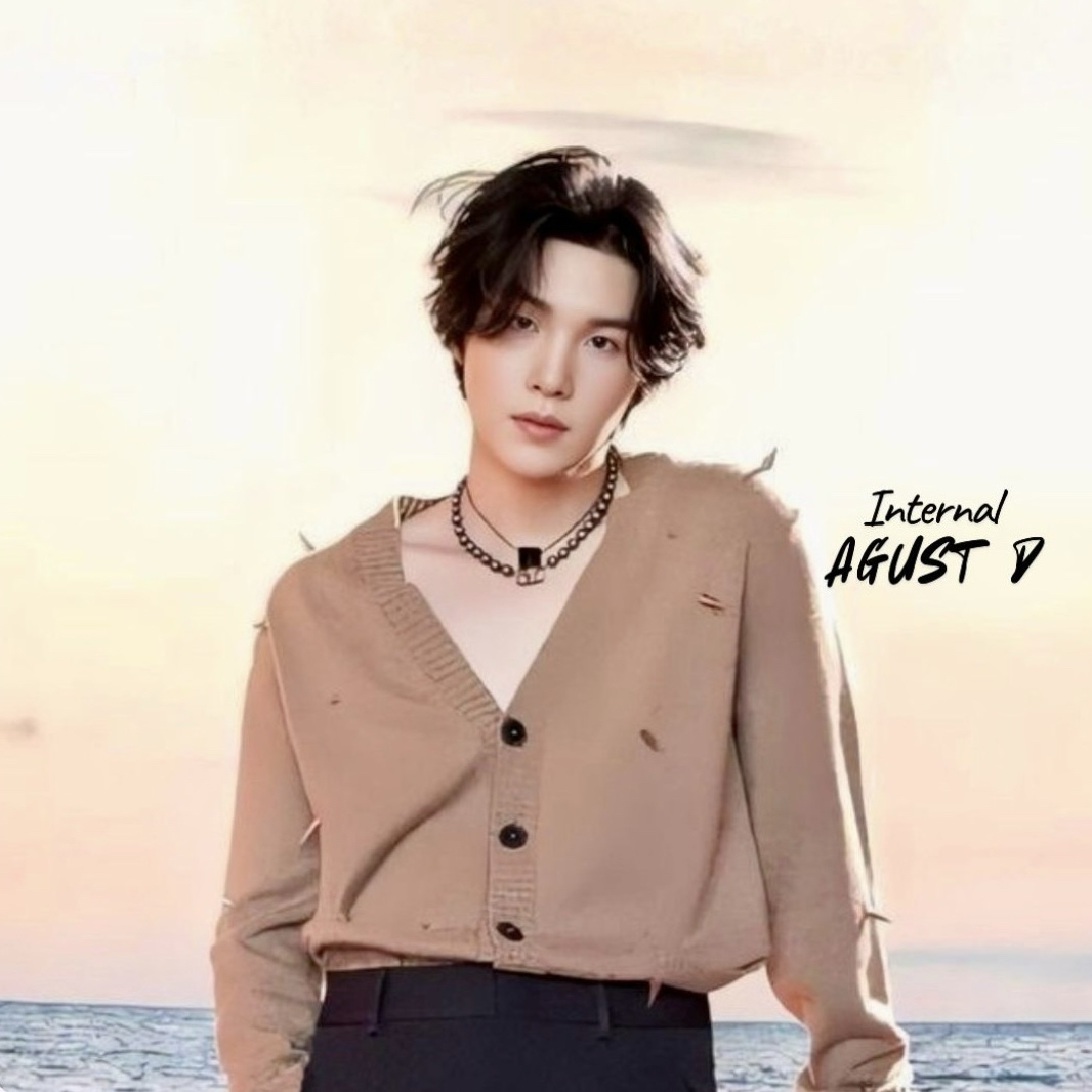 Foto aktivitas terbaru SUGA (BTS)