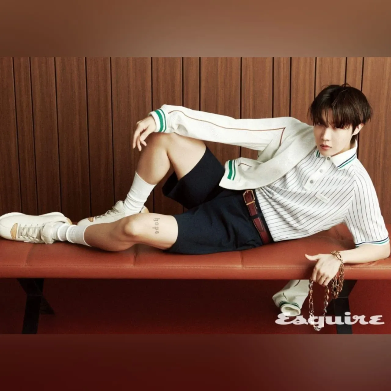 Foto terbaru j-hope (BTS)