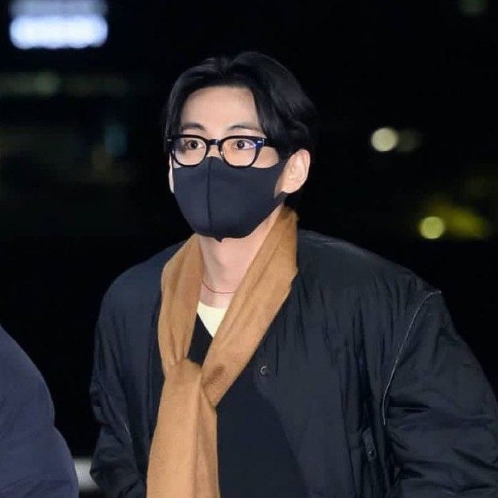 V (BTS)の最近の活動写真