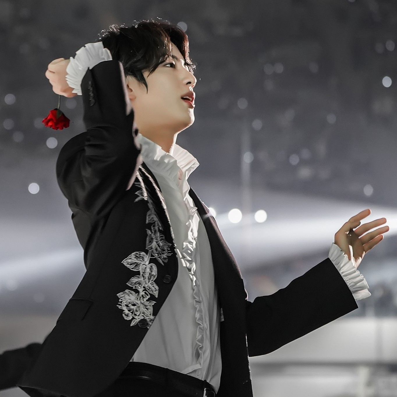 Foto terbaru Jin (BTS)