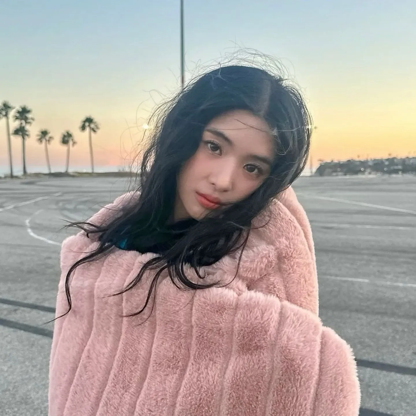 A moment captured by KATSEYE's fan