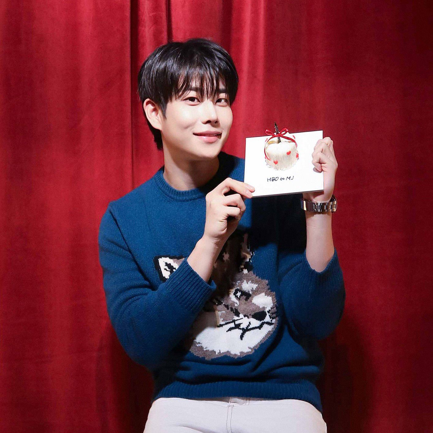 Behind-the-scenes cut of MJ (ASTRO)