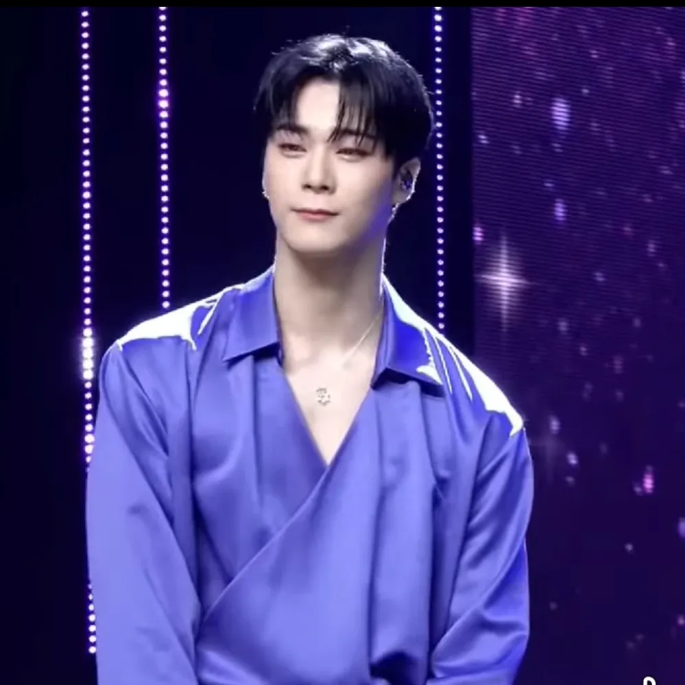Latest photo of Moonbin (ASTRO)