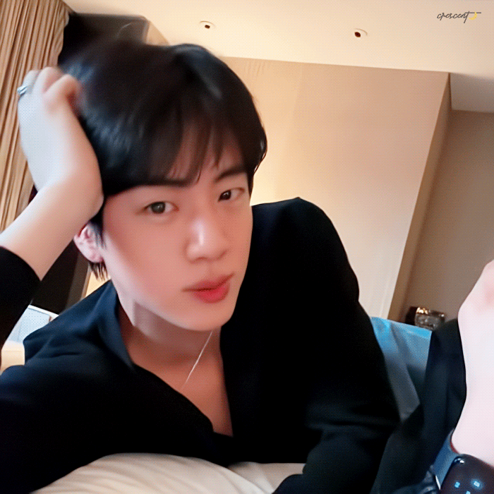 Foto terbaru Jin (BTS)