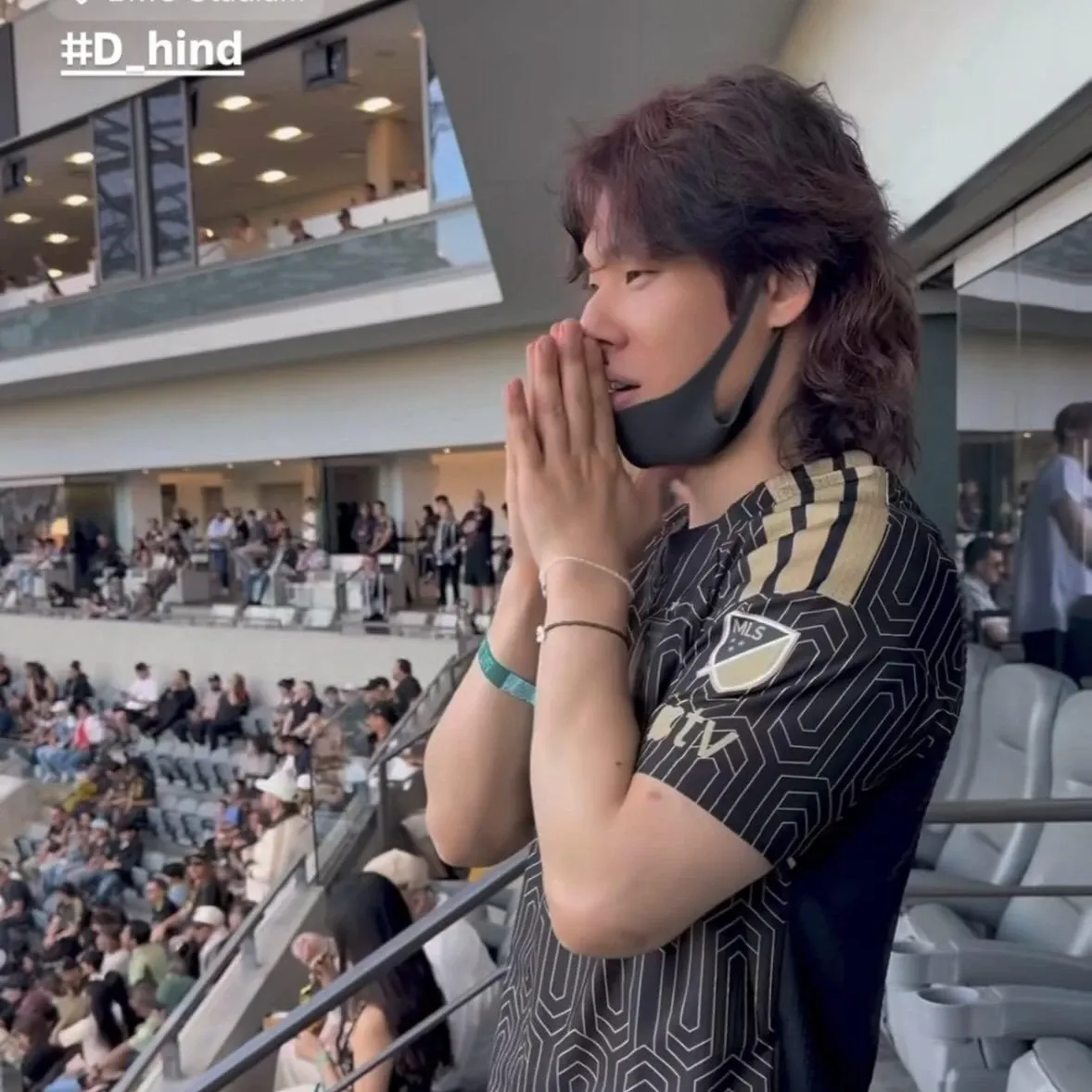 大声 (BIGBANG)的最新活动照片