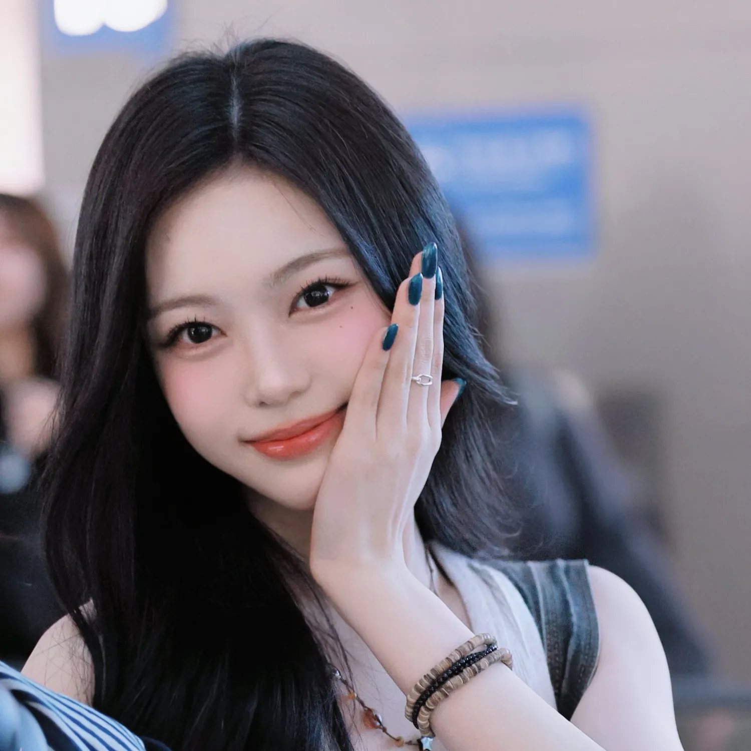 Behind-the-scenes cut of Ian (Hearts2Hearts)