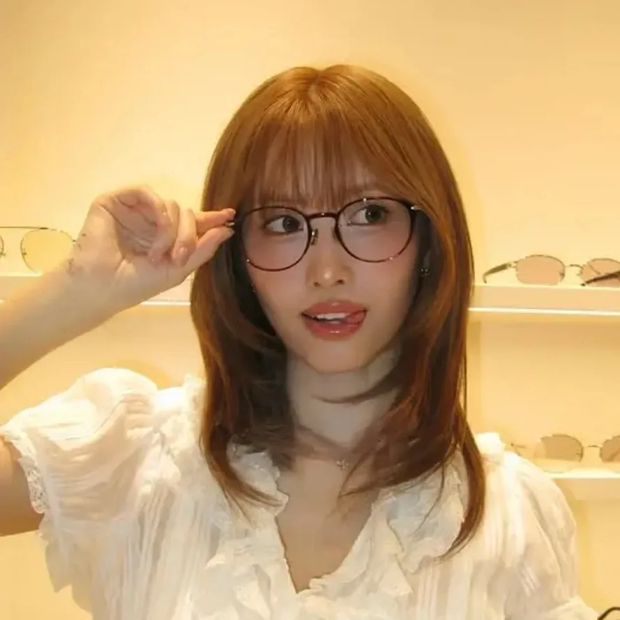 모모 (TWICE) 최근 활동샷