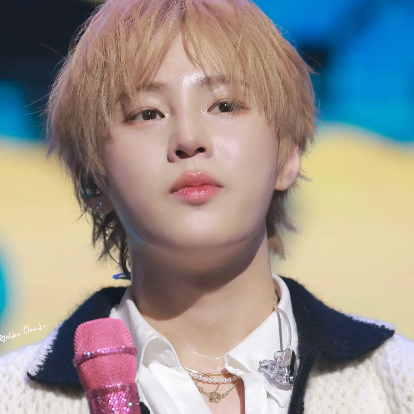 Behind-the-scenes cut of Ha Sungwoon