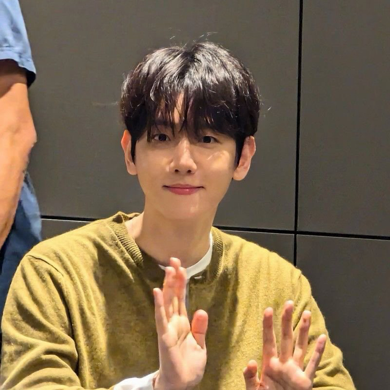 백현 (EXO)의 최신 사진