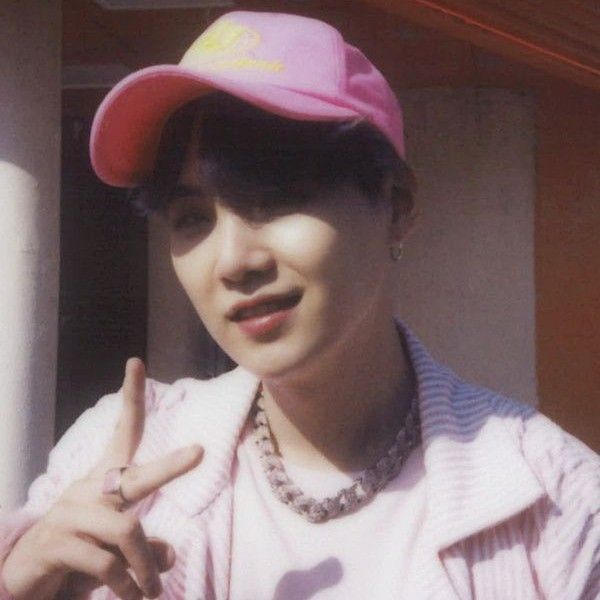 SUGA (BTS)の最近の活動写真