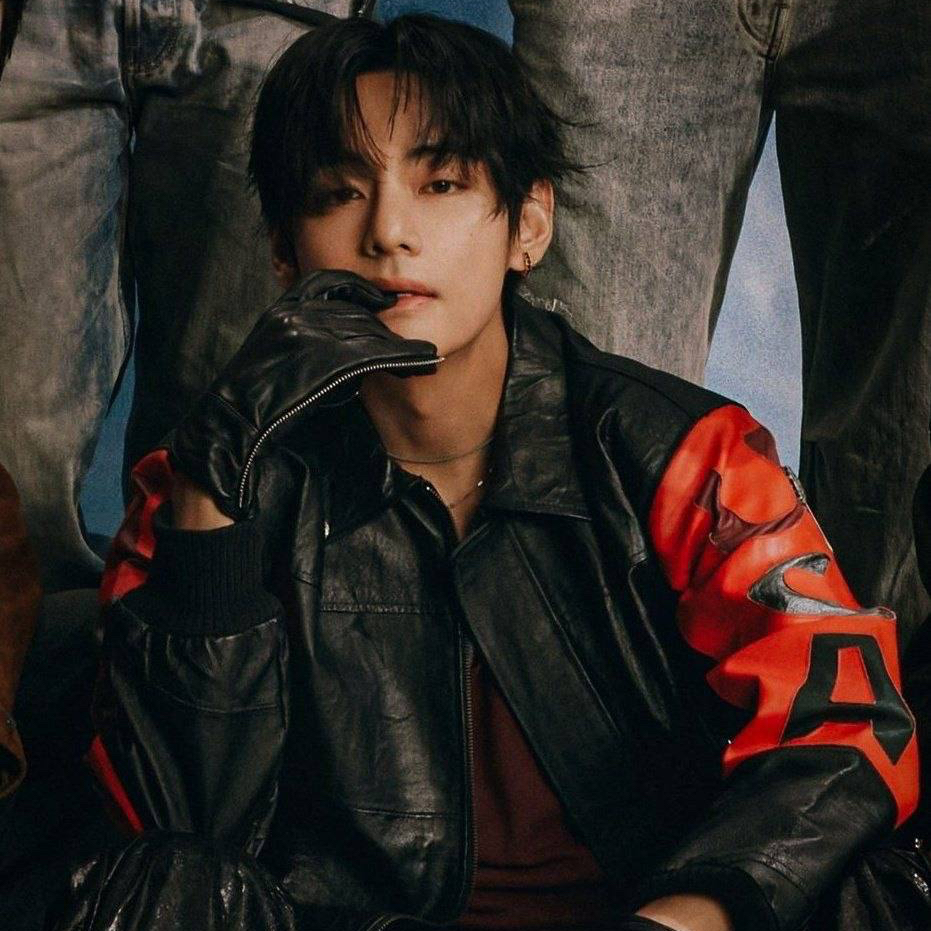 Foto terbaru V (BTS)