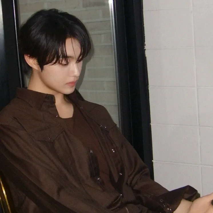 Recent activity shot of Hyunsuk